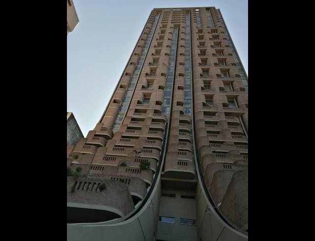 2 BEDROOM FLAT FOR SALE IN ESPLANADE